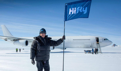 Captain Carlos Mirpuri sets foot on Antarctica